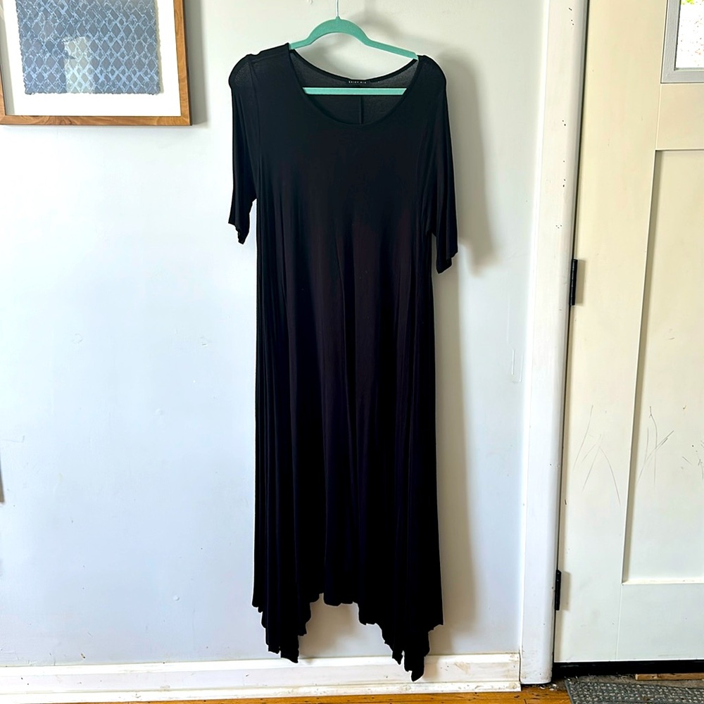 Black Short Sleeve Knit Dress